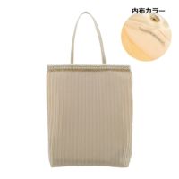 ベージュ