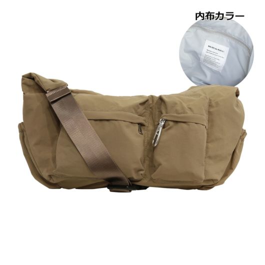ベージュ