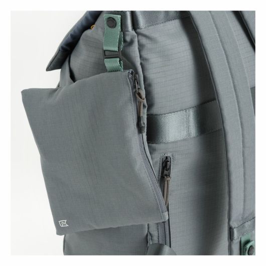 ミレスト リュック ヒュッテ 22L 15インチ 撥水 着脱ポーチ付 メンズ