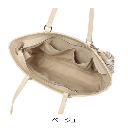 ベージュ