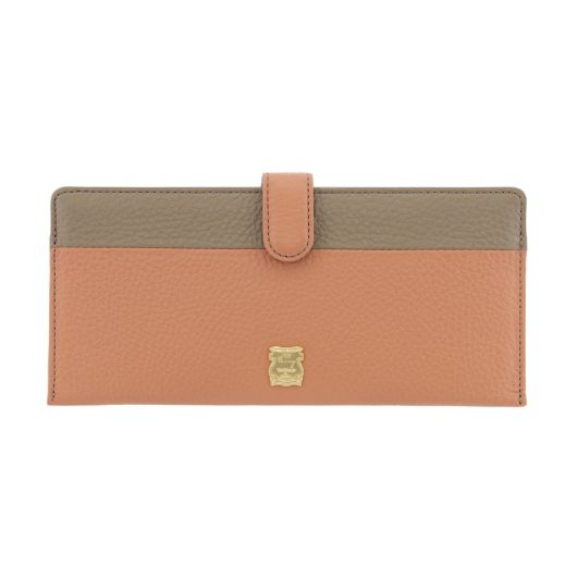 コーラルピンク