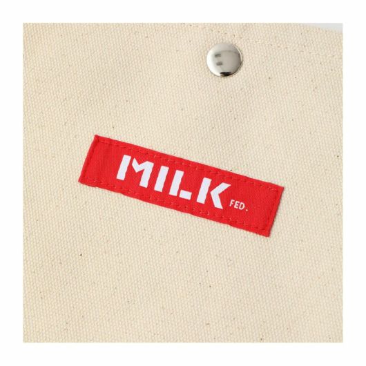 【30】レッド（背面ロゴ）